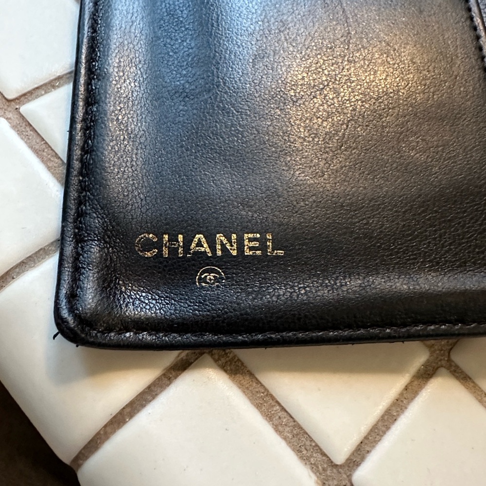 CHANEL Black lambskin CC Leather Bifold Wallet Vintage - Picture 8 of 13